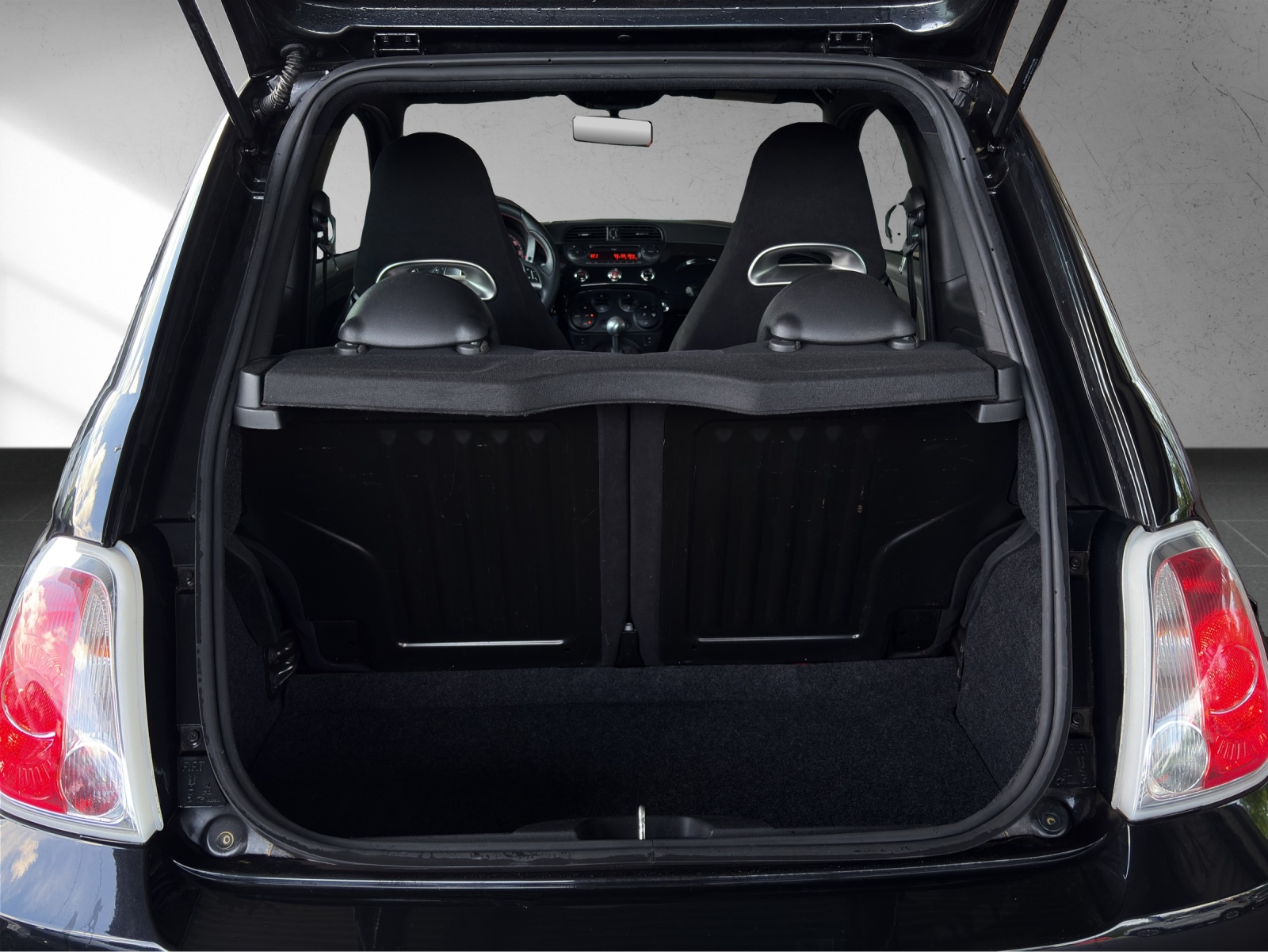 FIAT 500 1.4 16V Turbo Abarth-image-10