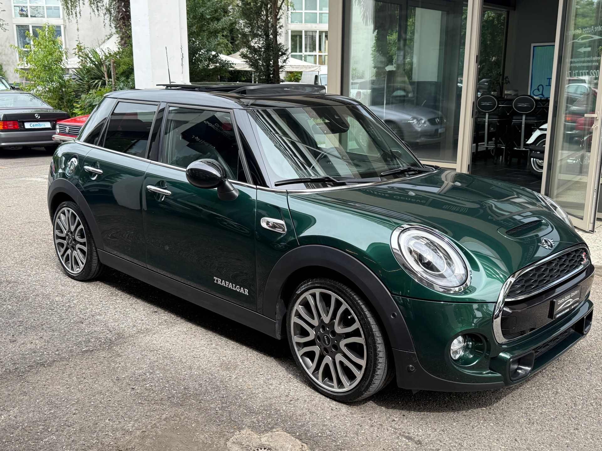 MINI Cooper S Steptronic TRAFALGAR-image-1