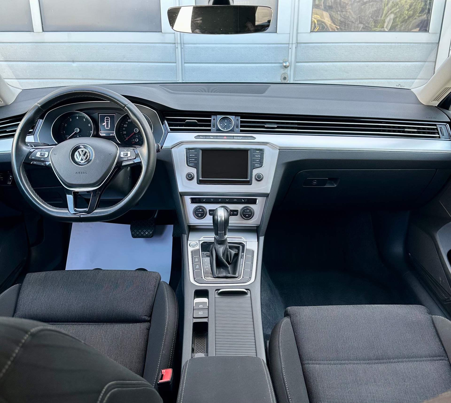 VW Passat Variant 1.8 TSI BMT Highline DSG/ Frontsassi./ Rückfahrkamera/ Sitzheizung/ FRISCH MFK/ 12M Garantie/ 8 Fach bereift-image-4