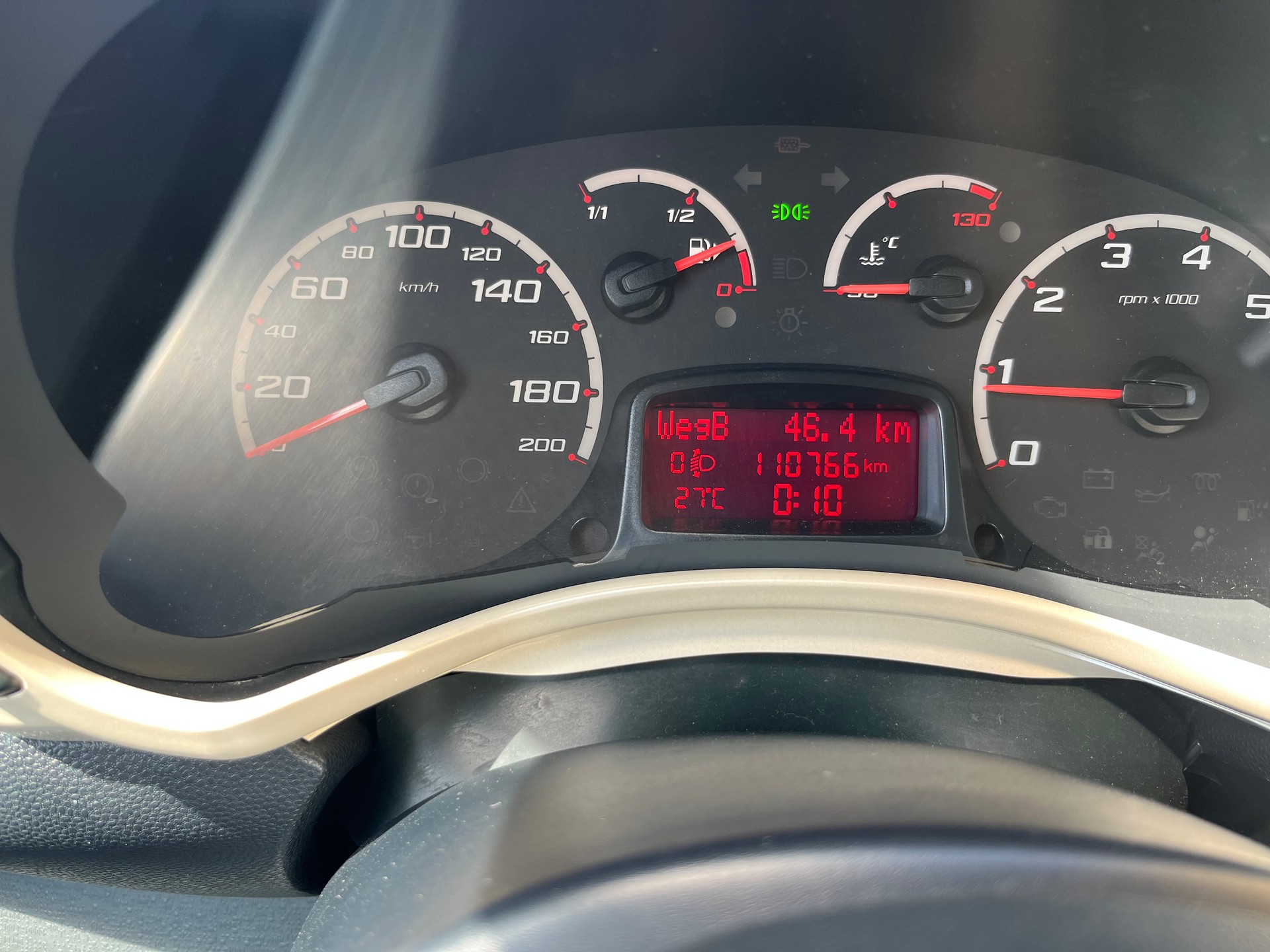 FORD KA 1.25 Titanium-image-10