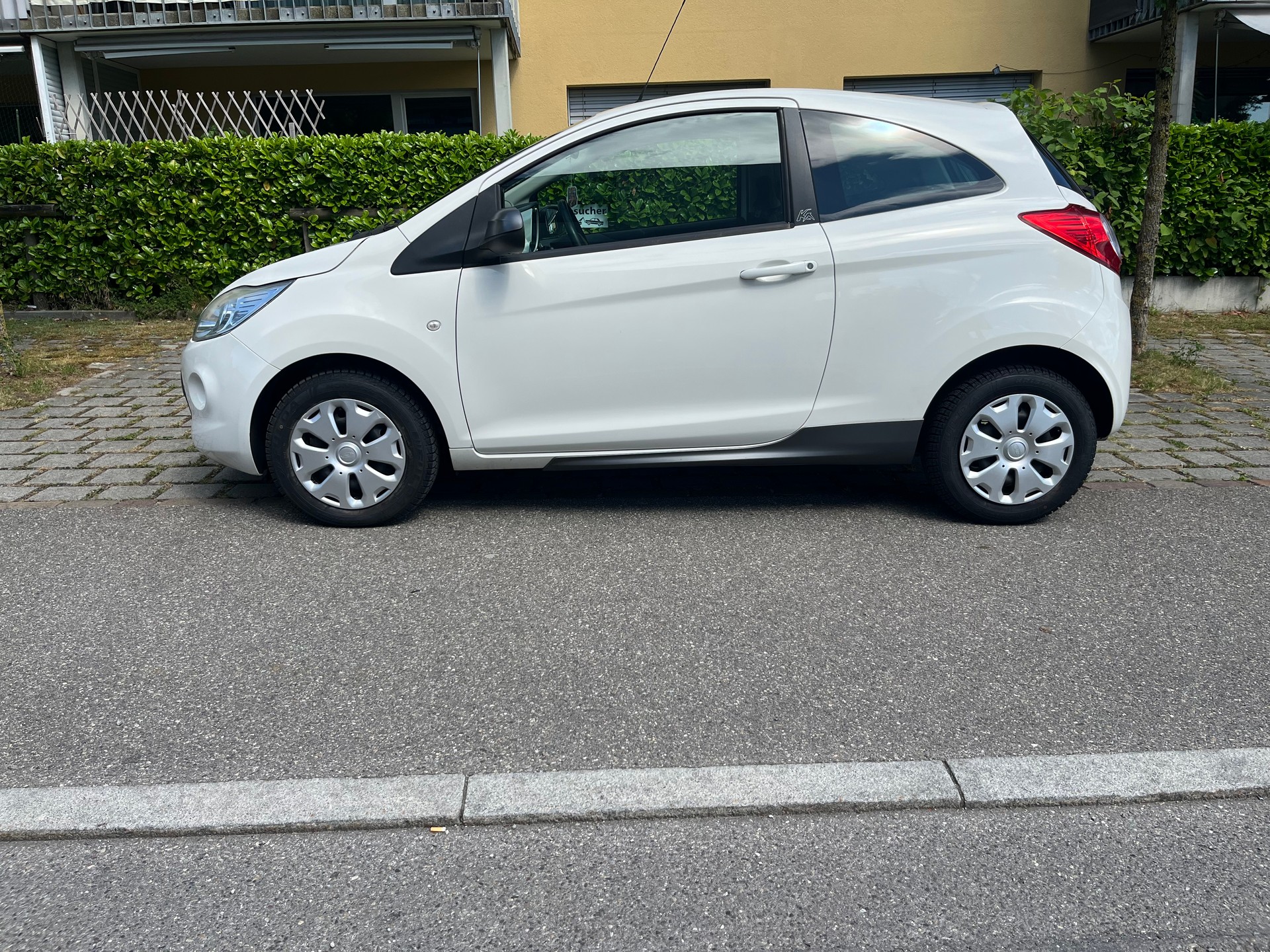 FORD KA 1.25 Titanium-image-3