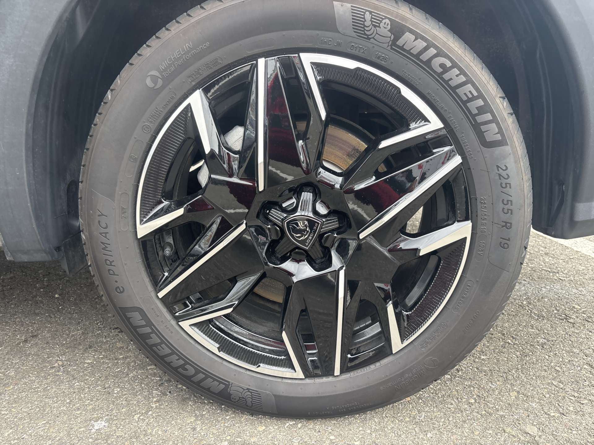 PEUGEOT 5008 145 Hybrid GT 7-Plätzer e-DCS-Automat-image-8
