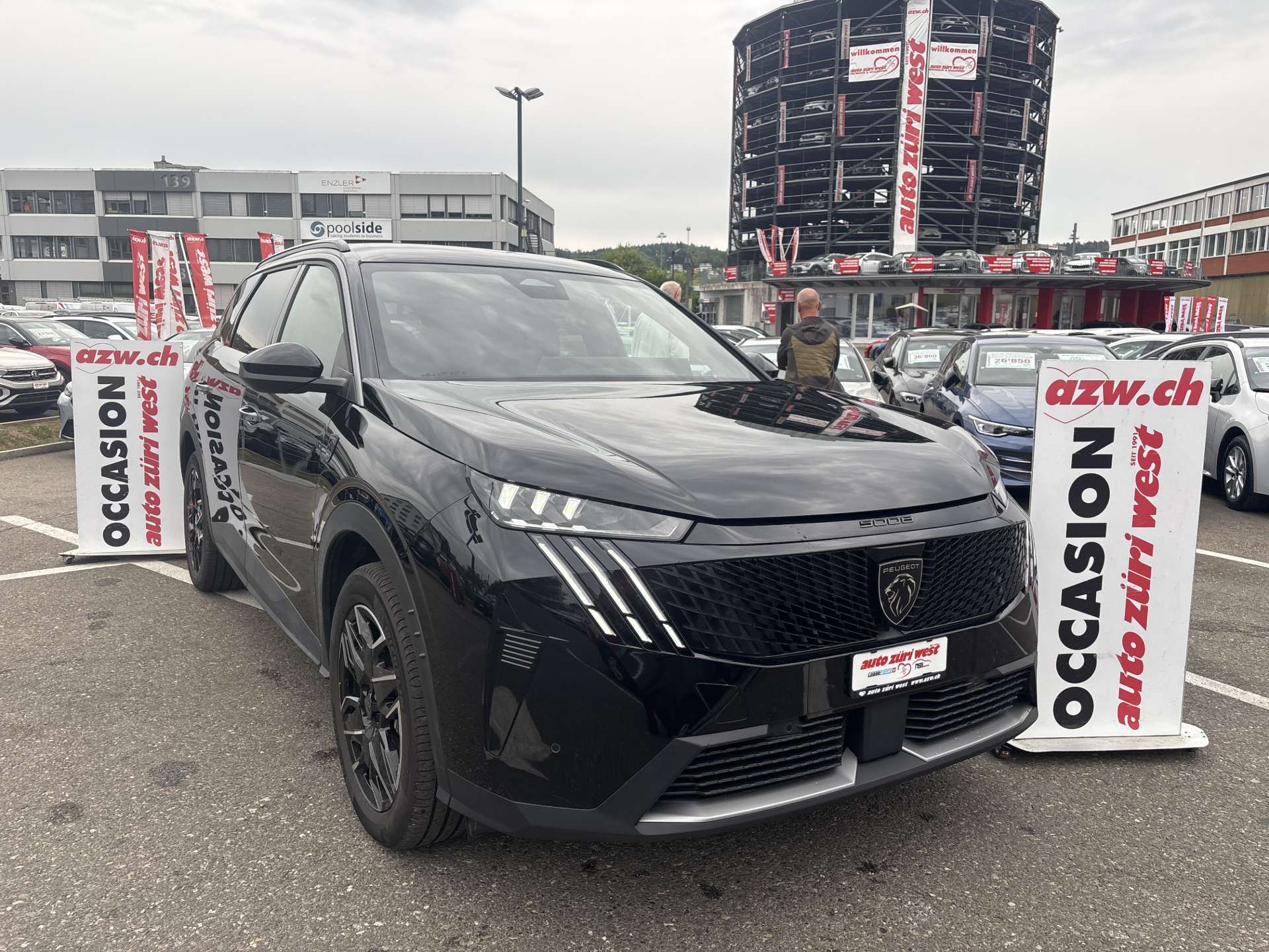 PEUGEOT 5008 145 Hybrid GT 7-Plätzer e-DCS-Automat-image-0