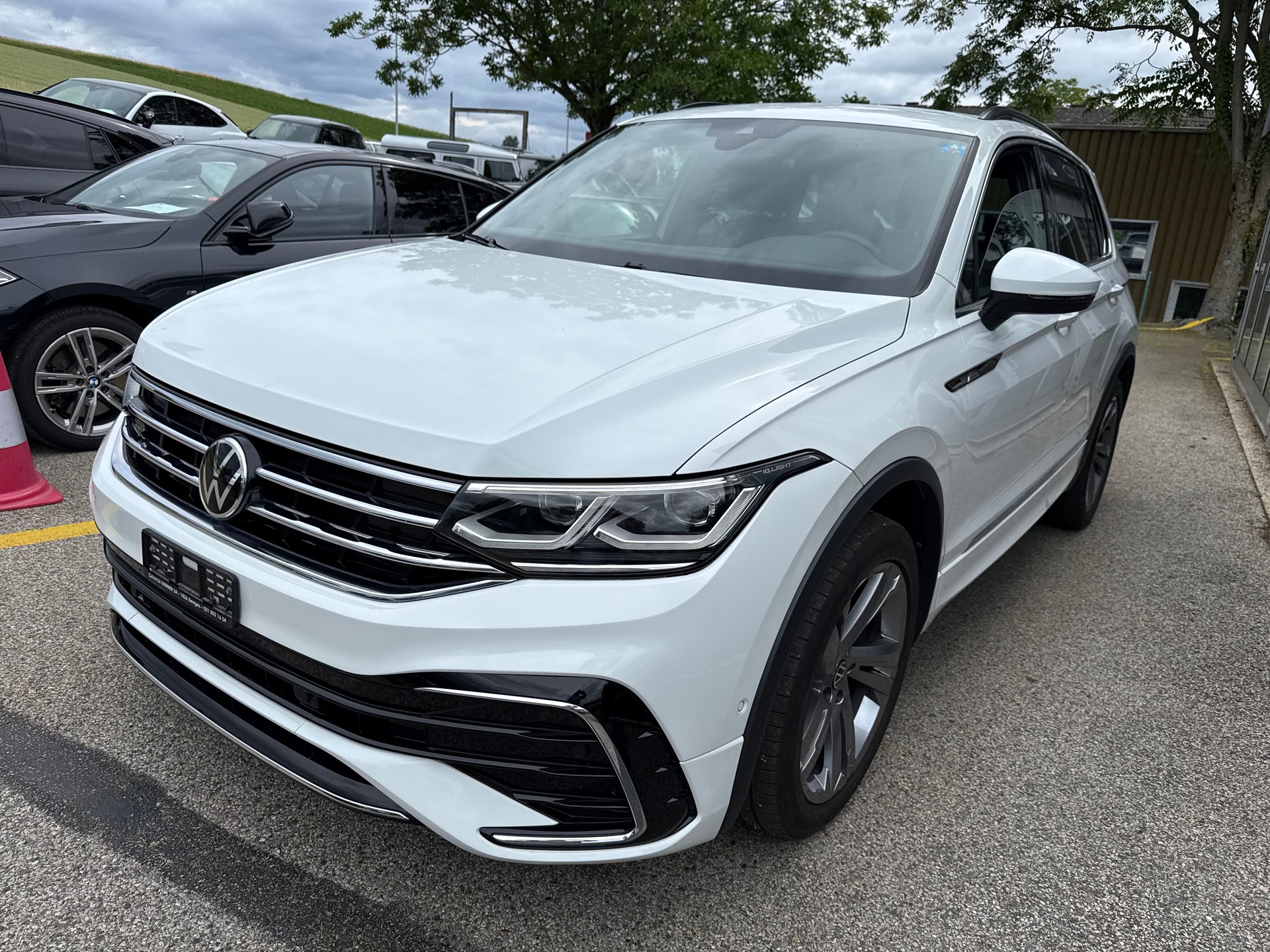 VW Tiguan 2.0TSI R-Line 4Motion DSG-image-1