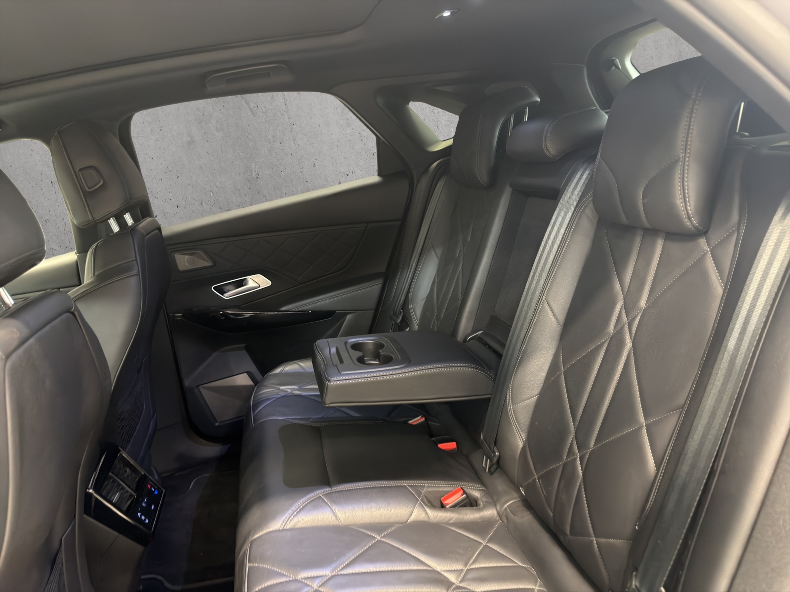 DS AUTOMOBILES DS 7 Crossback E-Tense 300 4x4 Rivoli-image-14