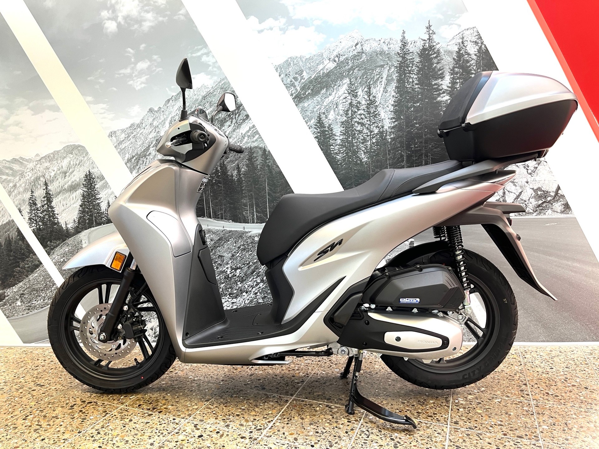 HONDA SH 125 Smart Top-Box 2026 mit TFT Display-showroom-element-1