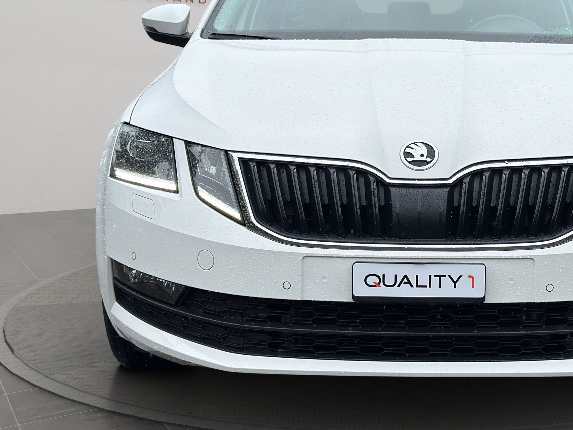 SKODA Octavia Combi 2.0 TDI Ambition 4x4 DSG-showroom-element-3