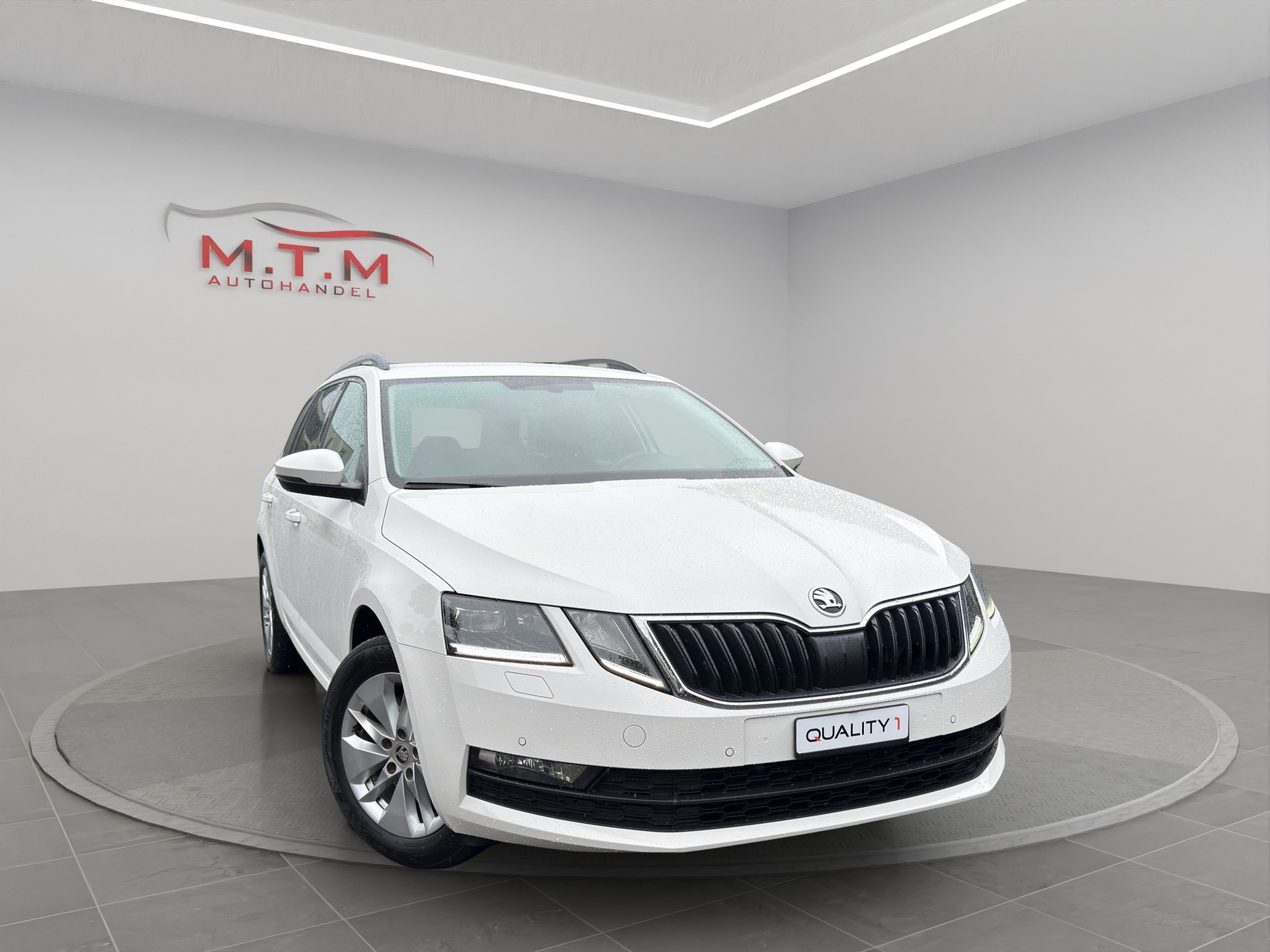 SKODA Octavia Combi 2.0 TDI Ambition 4x4 DSG