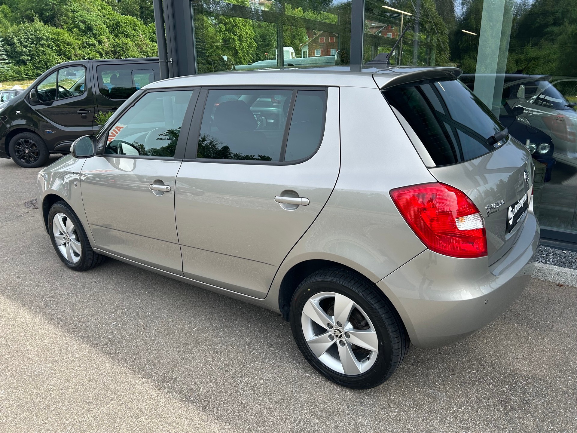SKODA Fabia 1.2 TSI Ambition Plus DSG-image-4