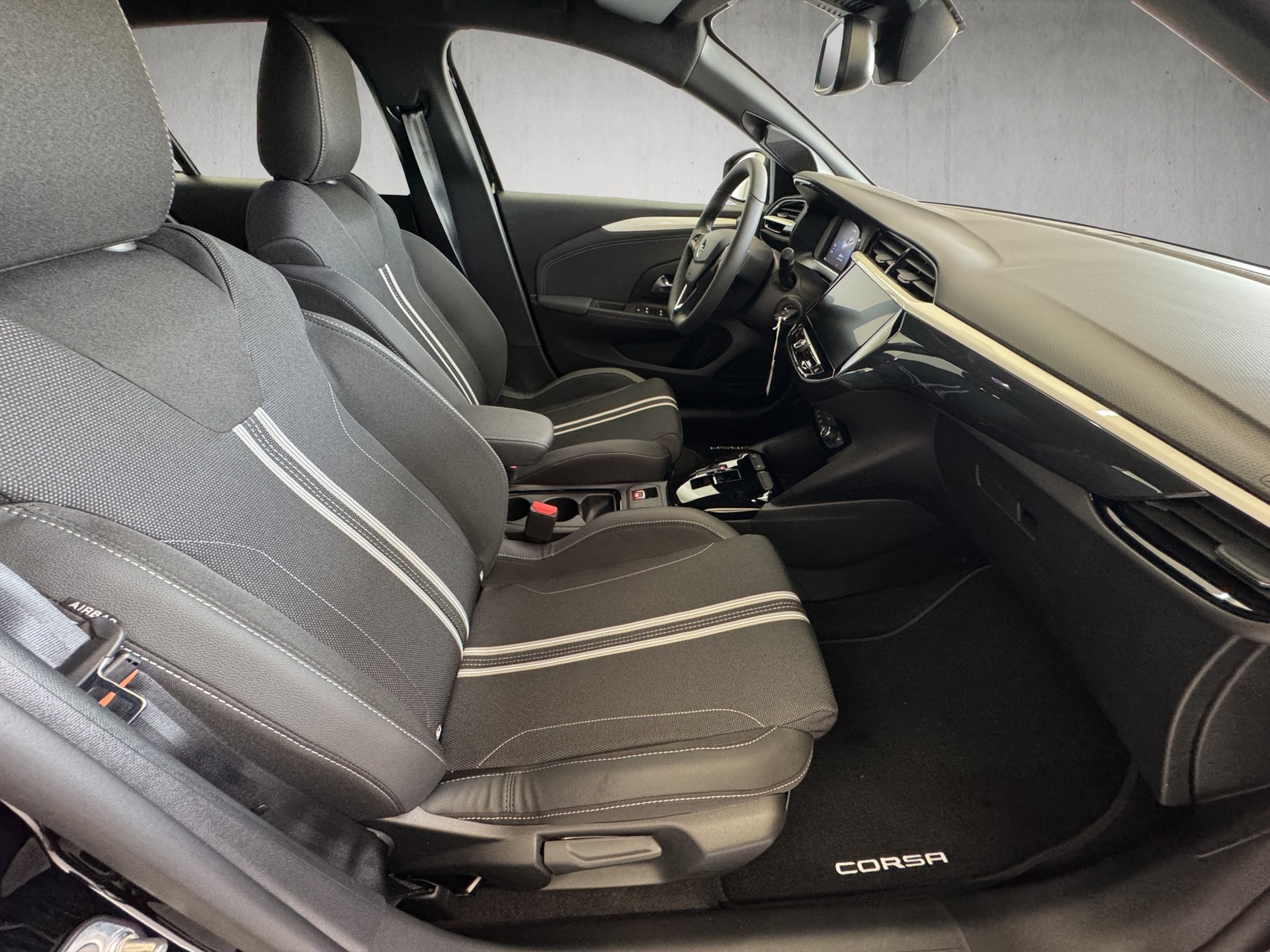 OPEL Corsa 1.2 T Hybrid Viva-image-24