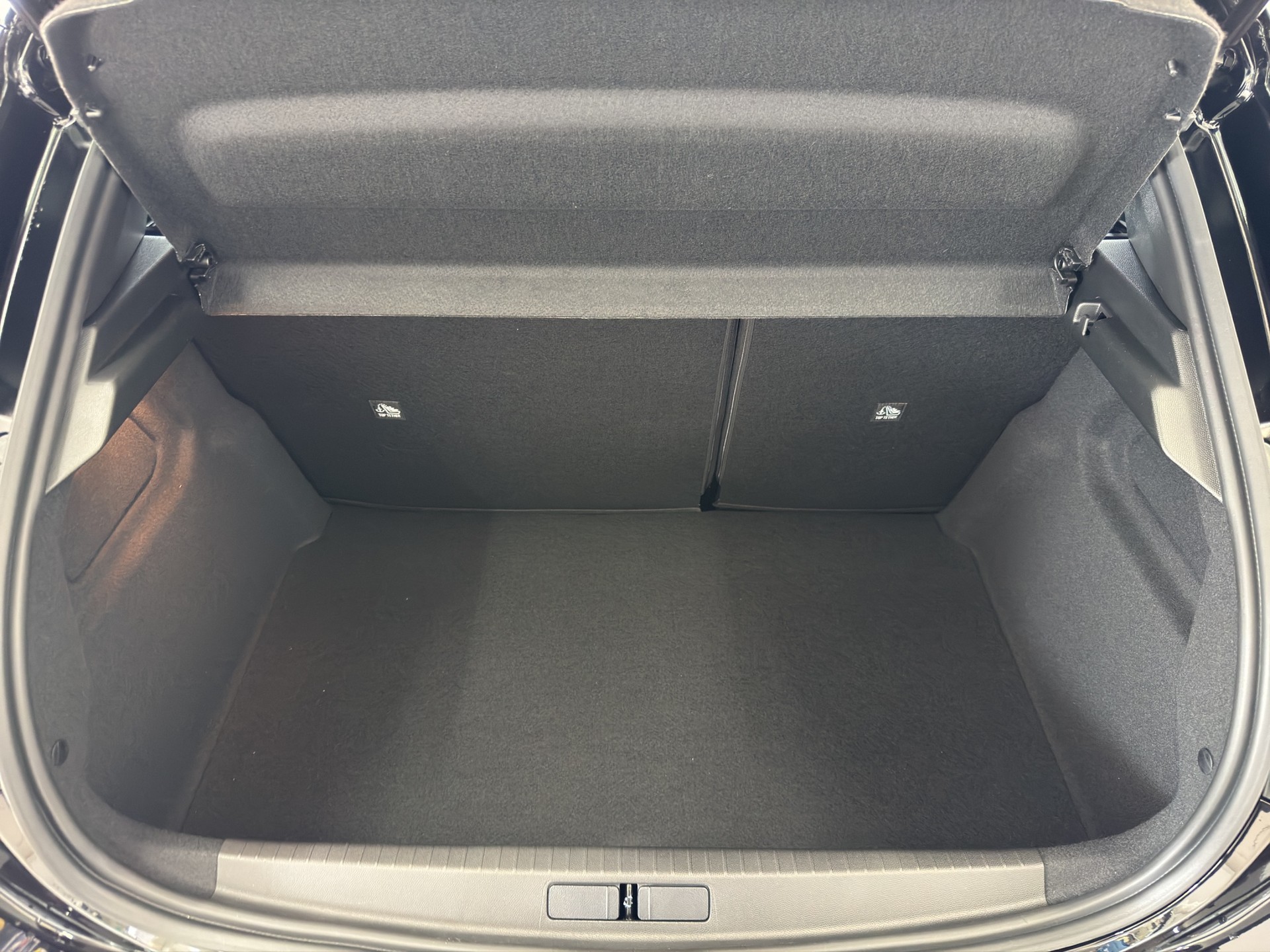 OPEL Corsa 1.2 T Hybrid Viva-image-23