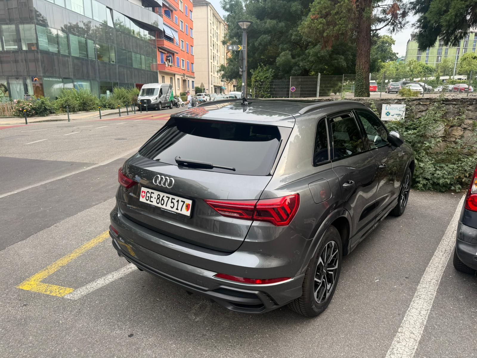 AUDI 1.5 35 TFSI S line Attraction S-Tronic-image-5