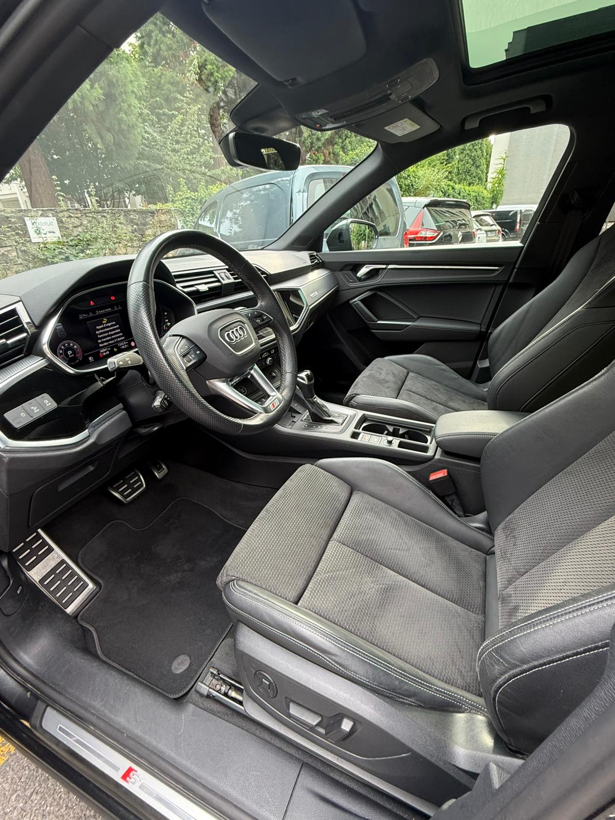 AUDI 1.5 35 TFSI S line Attraction S-Tronic-image-1