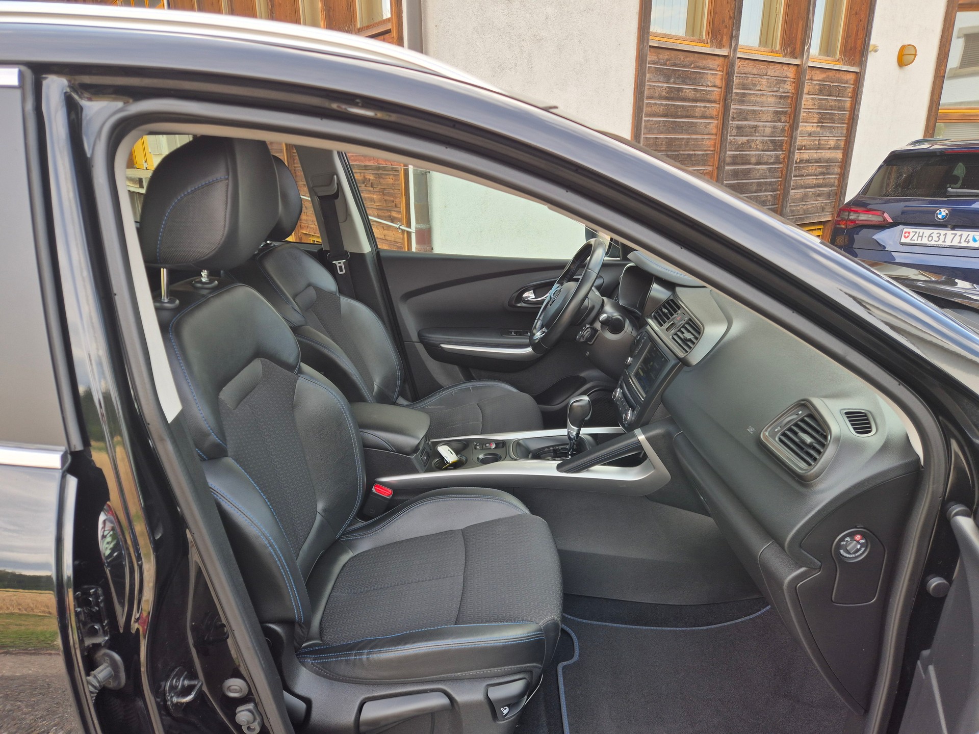 RENAULT Kadjar 1.2 16V Turbo S-Edition EDC-image-24