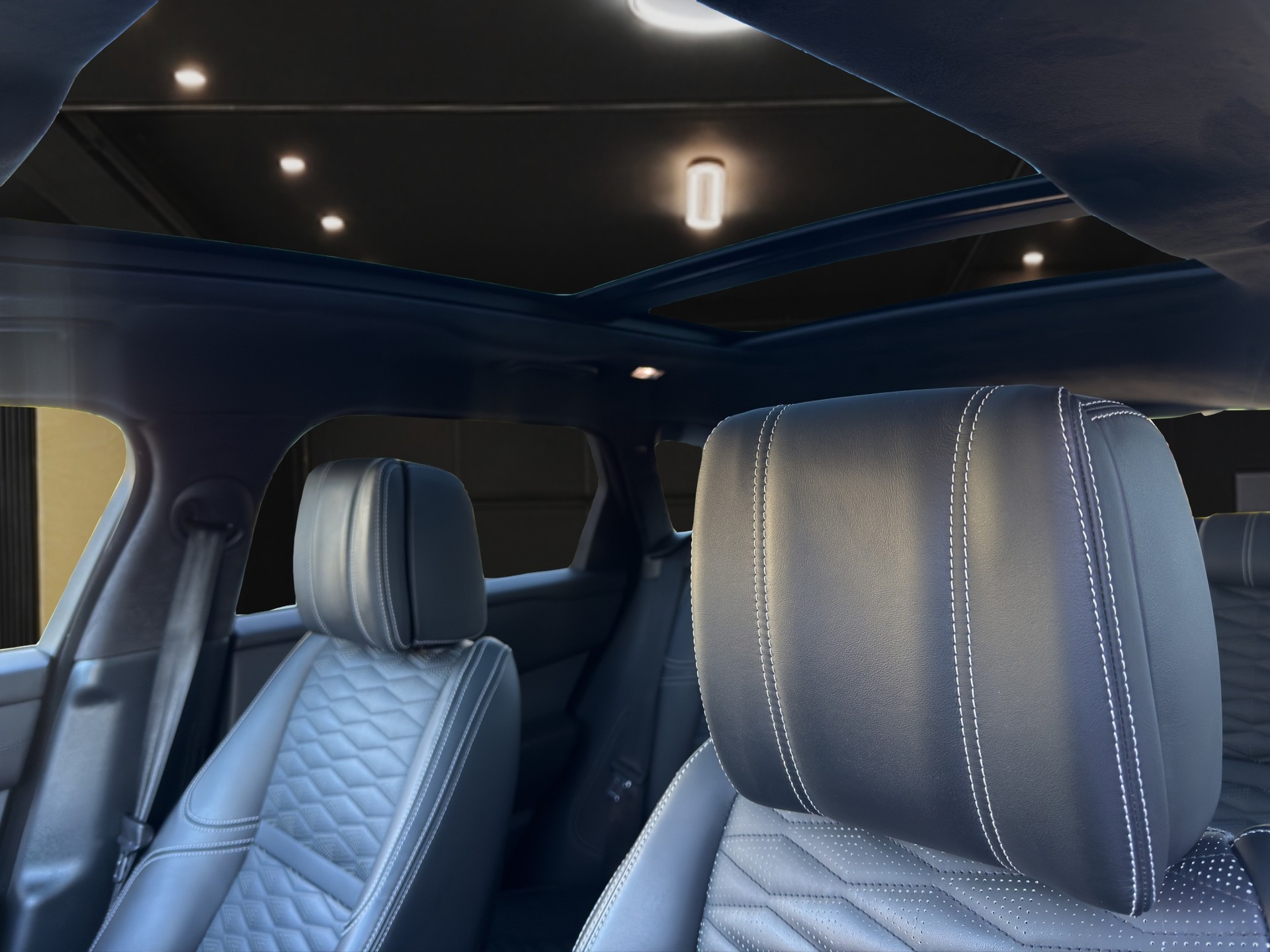 LAND ROVER Range Rover Velar SV Autobiography Dyn. Edition A.-image-9