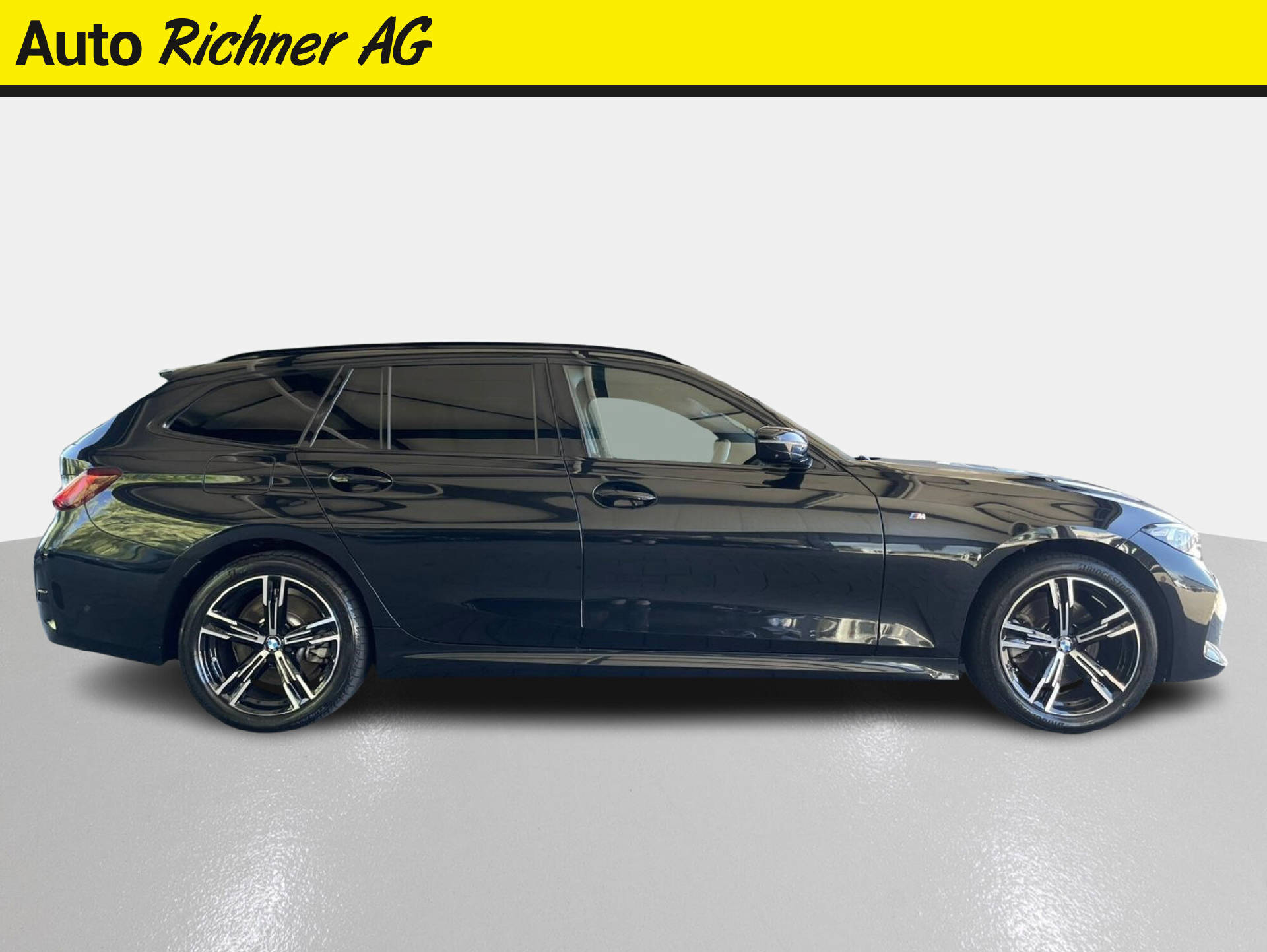 BMW 330e xDrive SAG Touring-showroom-element-2