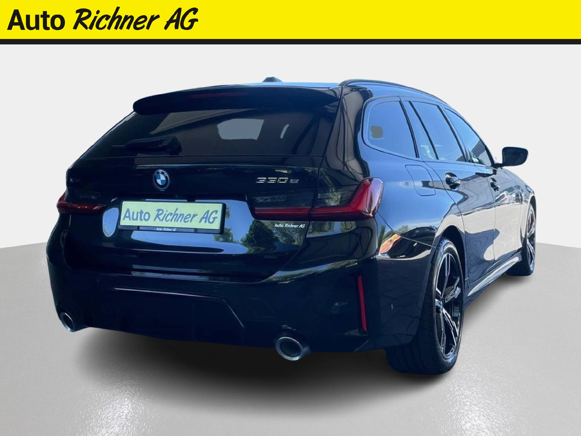 BMW 330e xDrive SAG Touring-showroom-element-3