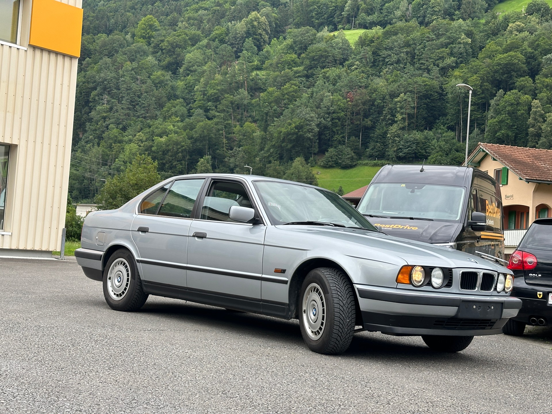 BMW 525tds-image-1