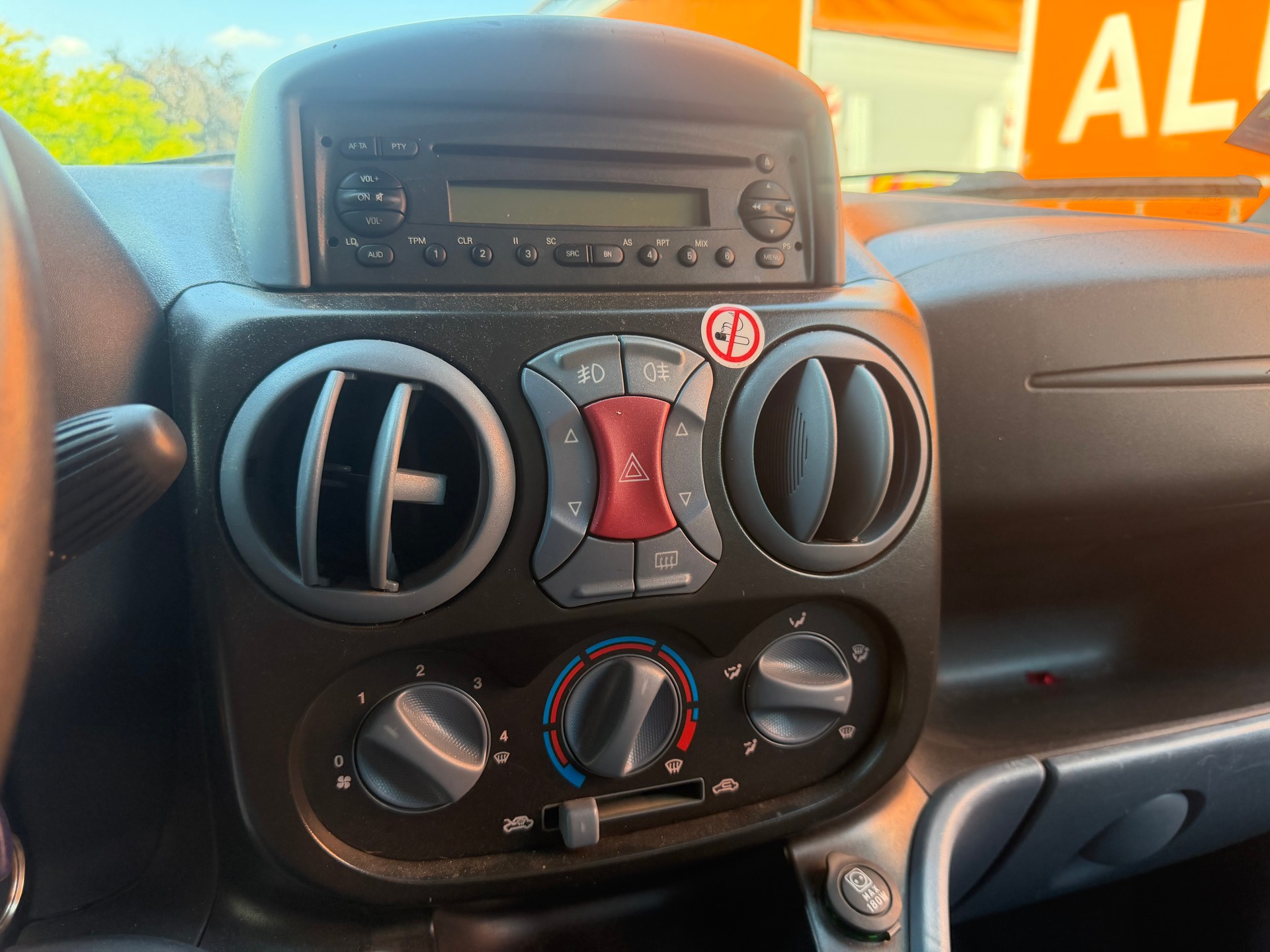 FIAT Doblò 1.6 Cargo SX BiPower(Swiss)-image-6