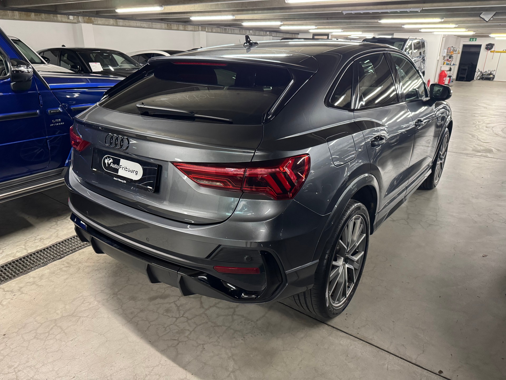 AUDI Q3 Sportback 45 TFSI e S line Attraction S-tronic-showroom-element-1