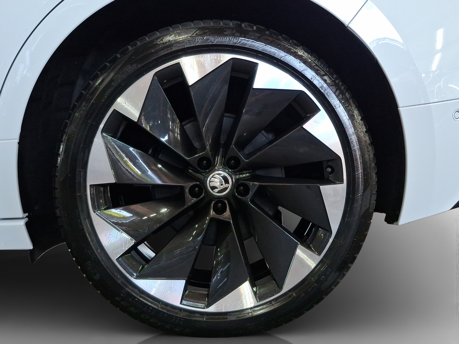 SKODA Enyaq iV 80x SportLine-image-14