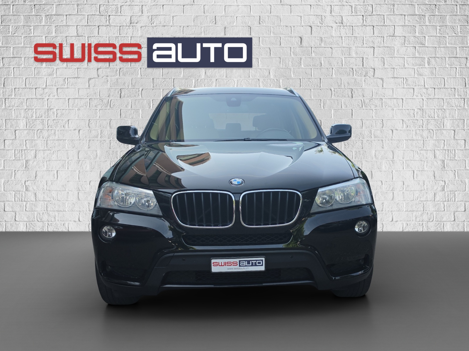 BMW X3 xDrive 20d-showroom-element-1