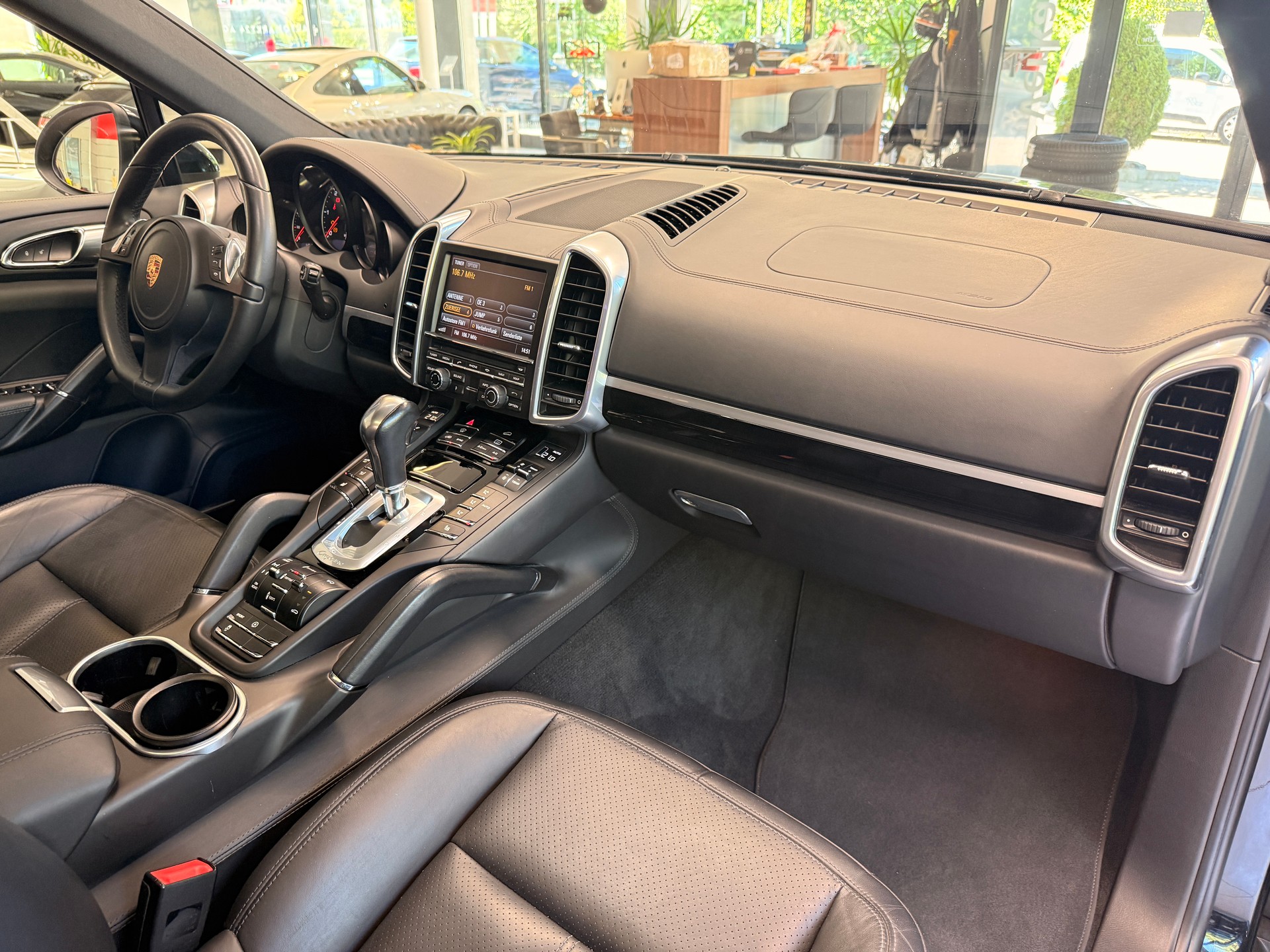 PORSCHE Cayenne ''Platinum Edition'' 3.0 V6 TDI TipT-image-12