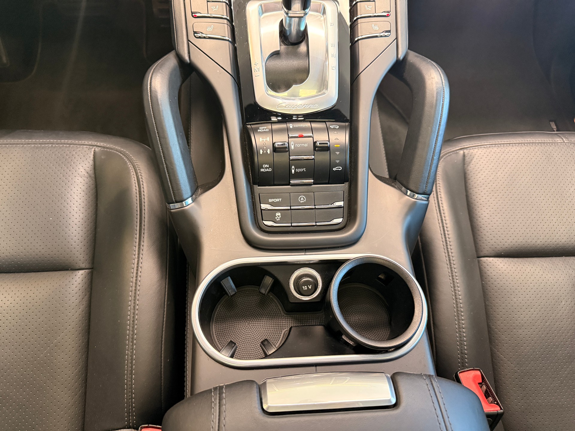 PORSCHE Cayenne ''Platinum Edition'' 3.0 V6 TDI TipT-image-9