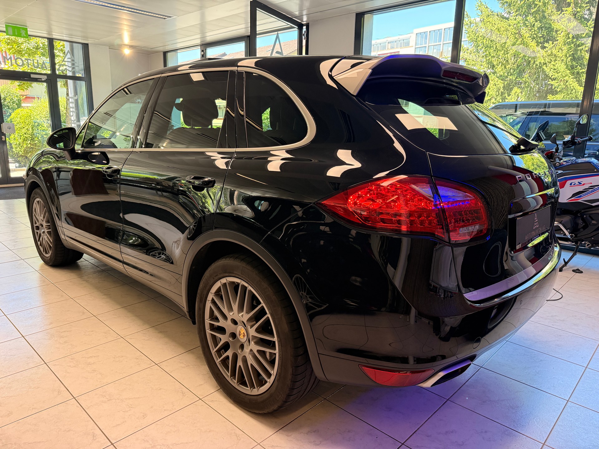 PORSCHE Cayenne ''Platinum Edition'' 3.0 V6 TDI TipT-image-13