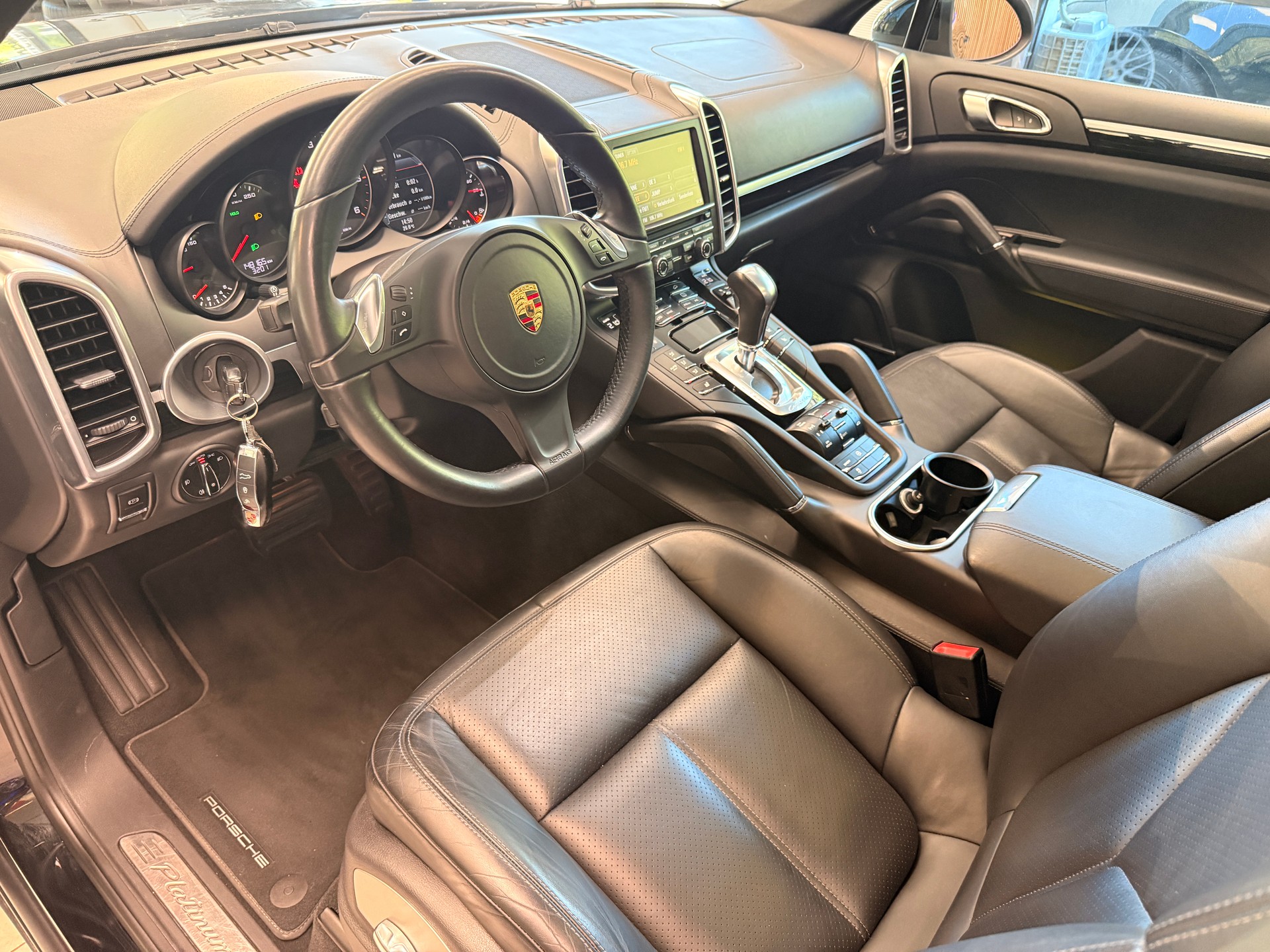 PORSCHE Cayenne ''Platinum Edition'' 3.0 V6 TDI TipT-image-4