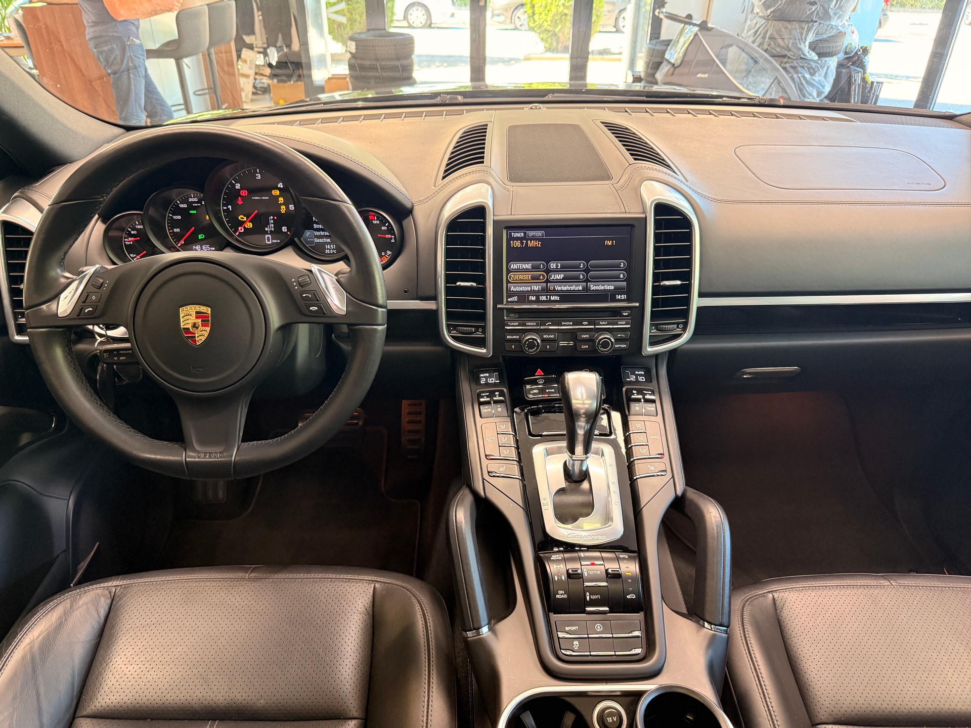 PORSCHE Cayenne ''Platinum Edition'' 3.0 V6 TDI TipT-image-6