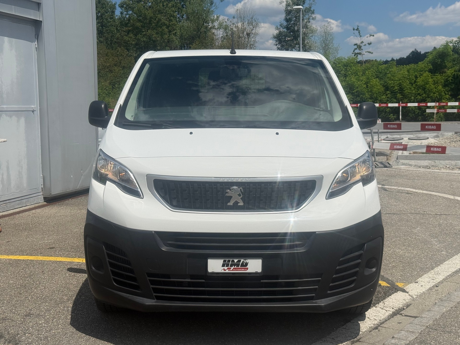 PEUGEOT Expert 2.0 BlueHDi 120 Allure Standard-image-1