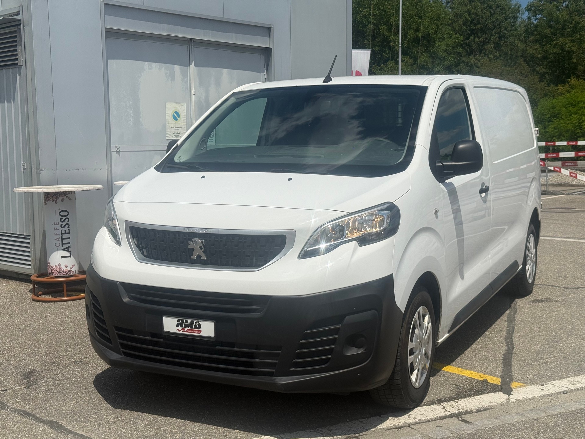 PEUGEOT Expert 2.0 BlueHDi 120 Allure Standard-image-0