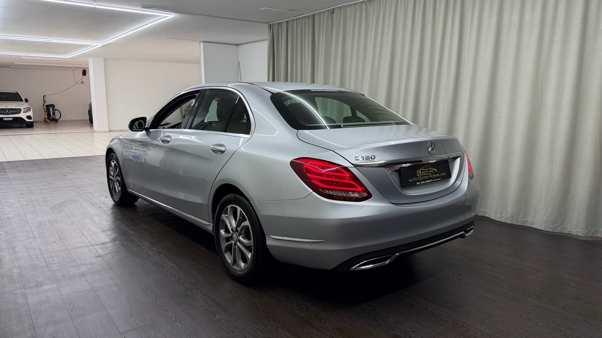 MERCEDES-BENZ C 180 Avantgarde 7G-Tronic-image-5