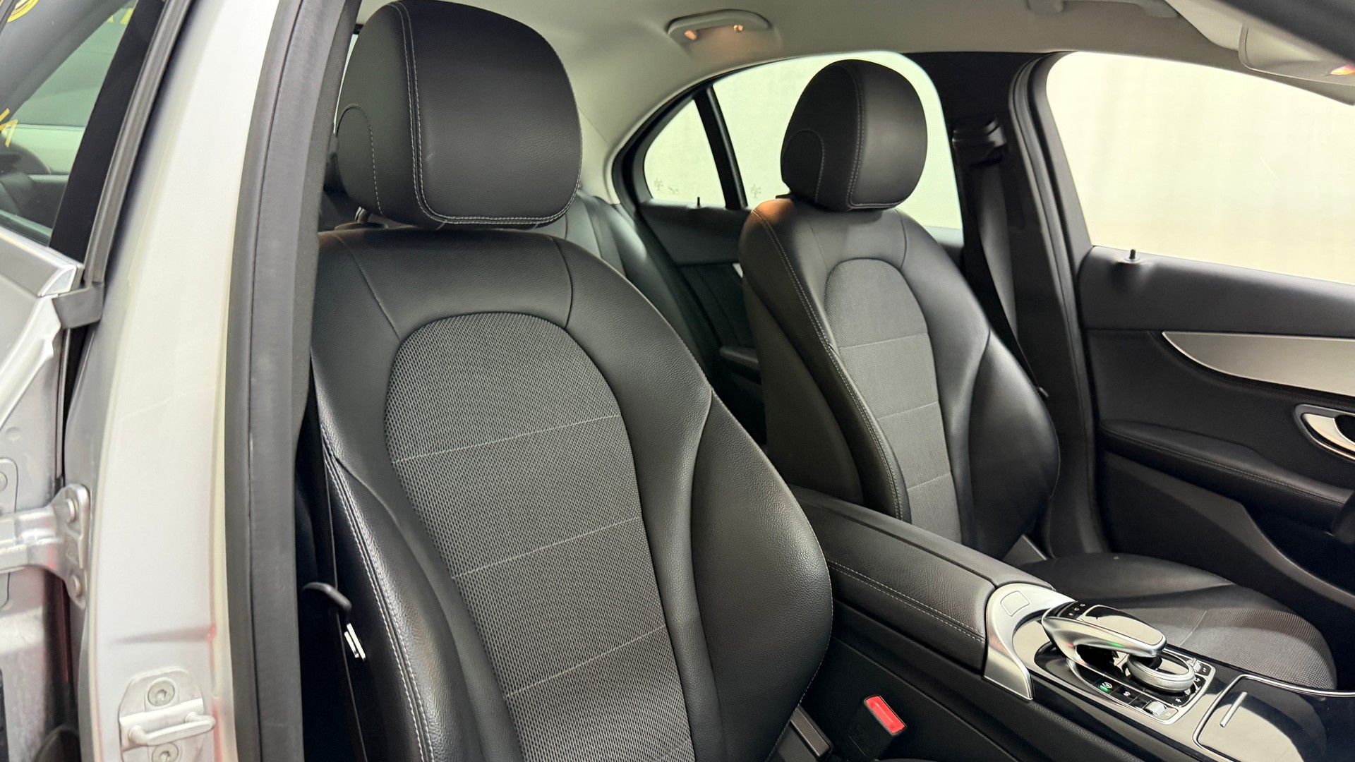 MERCEDES-BENZ C 180 Avantgarde 7G-Tronic-image-10