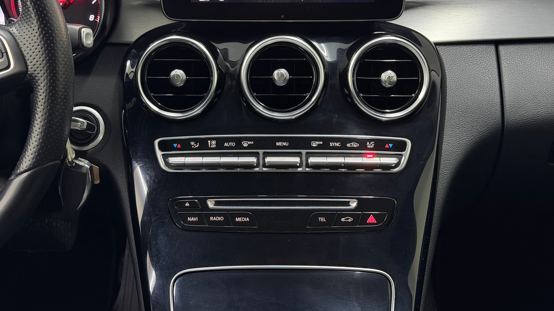 MERCEDES-BENZ C 180 Avantgarde 7G-Tronic-image-12