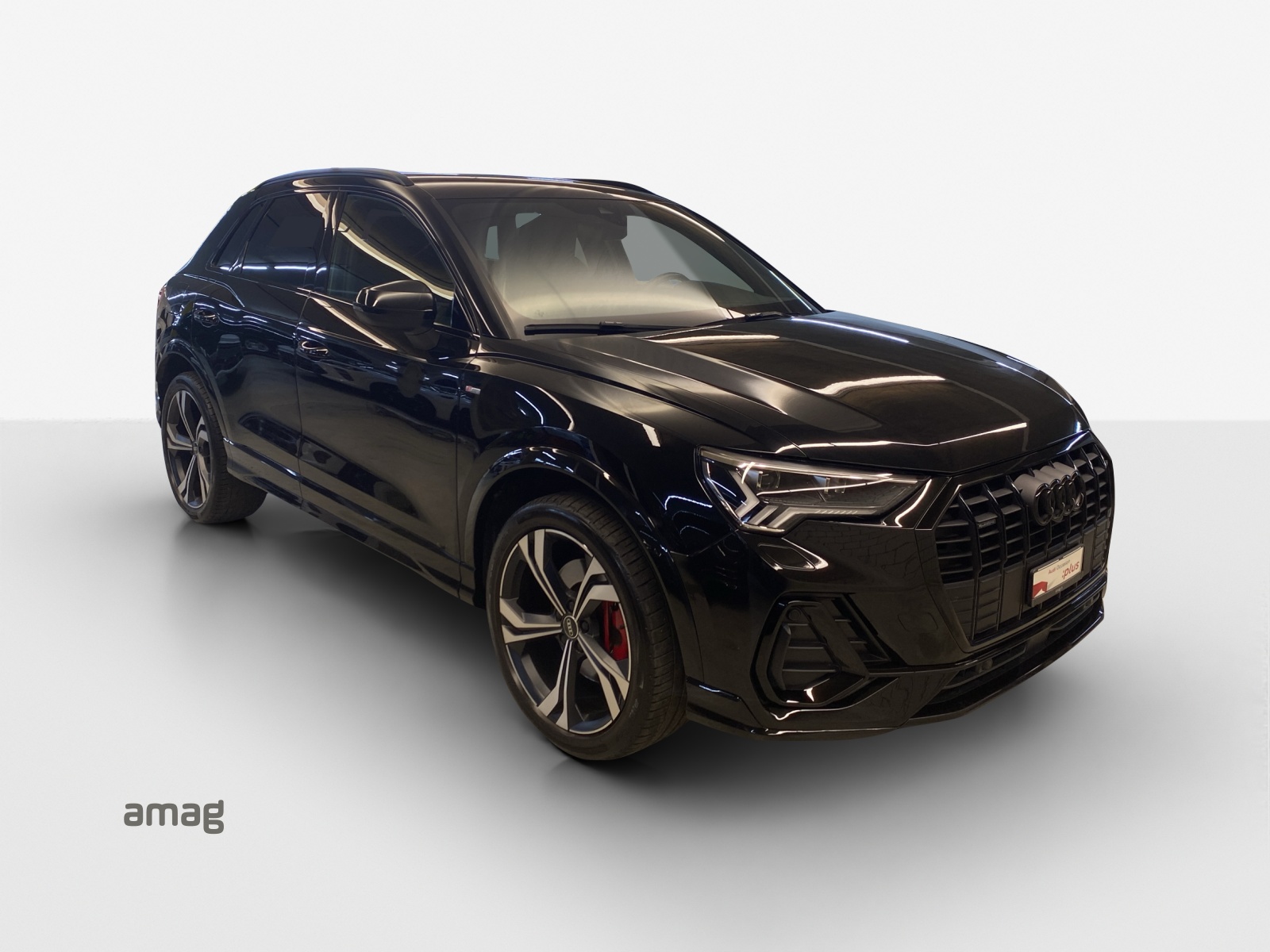 AUDI Q3 40 TDI S line quattro S-tronic-image-5