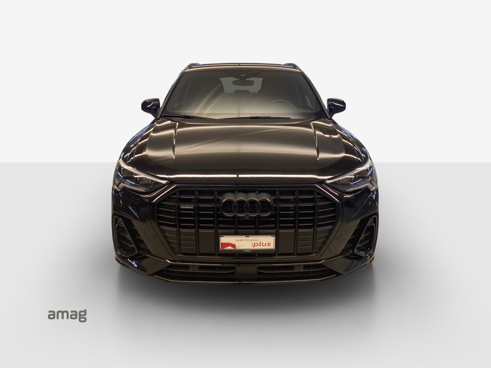 AUDI Q3 40 TDI S line quattro S-tronic-image-6