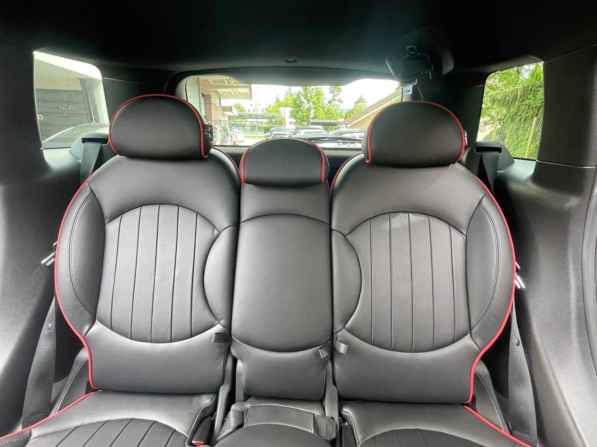 MINI Countryman John Cooper Works ALL4 – 218 PS | Steptronic | All Black | 5 Plätze-image-10