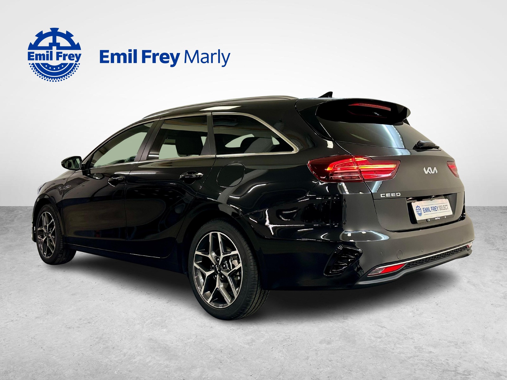 KIA Ceed SW 1.5 T-GDi MHEV Power-showroom-element-2