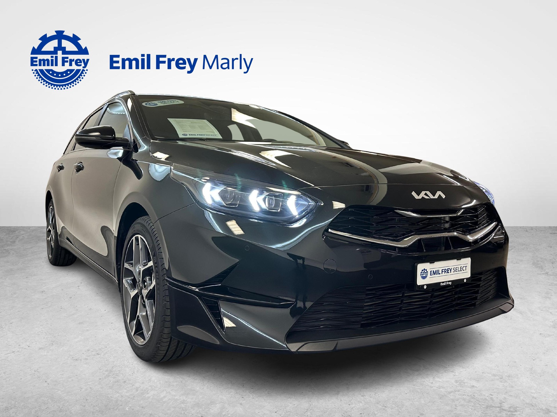 KIA Ceed SW 1.5 T-GDi MHEV Power-showroom-element-1