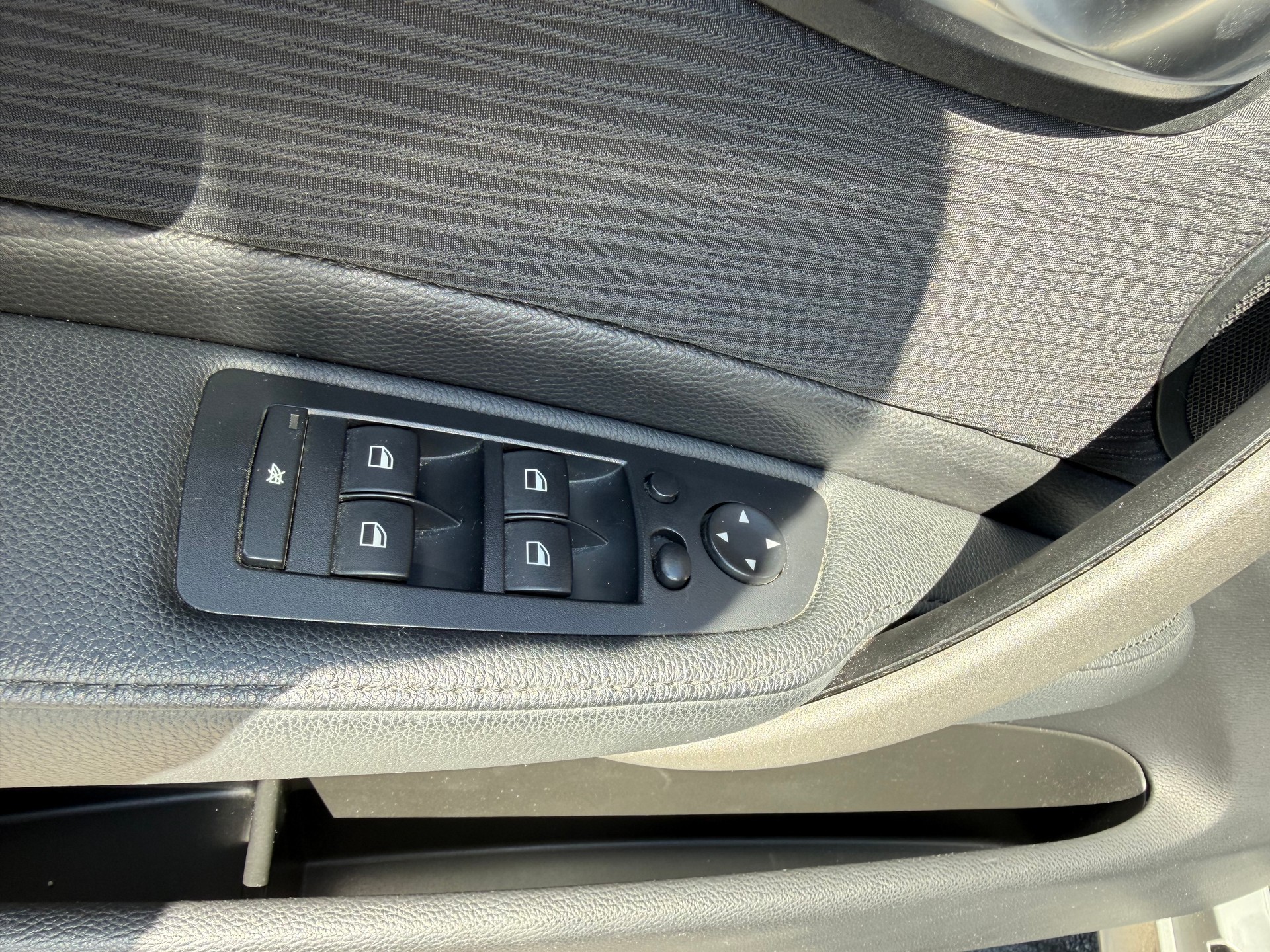 BMW 116i | 8-fach | Klima | Sitzheizung | PDC | Tempomat-image-7
