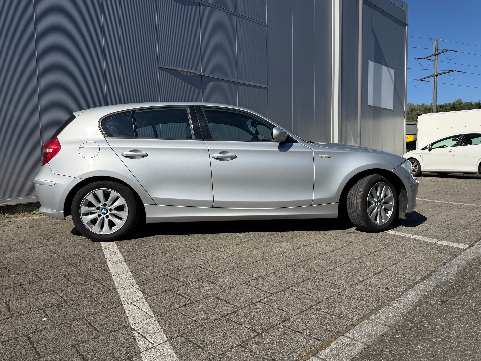 BMW 116i | 8-fach | Klima | Sitzheizung | PDC | Tempomat-image-1