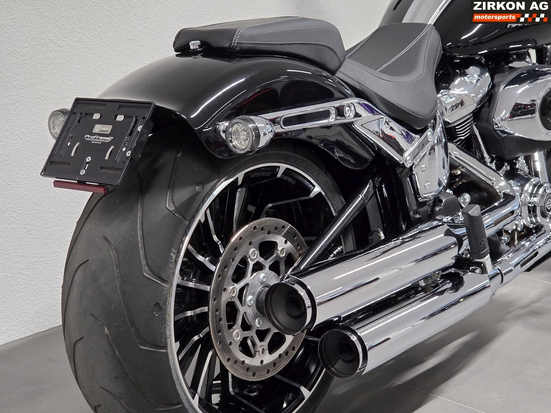 HARLEY-DAVIDSON FXBR Breakout 117ci-image-8
