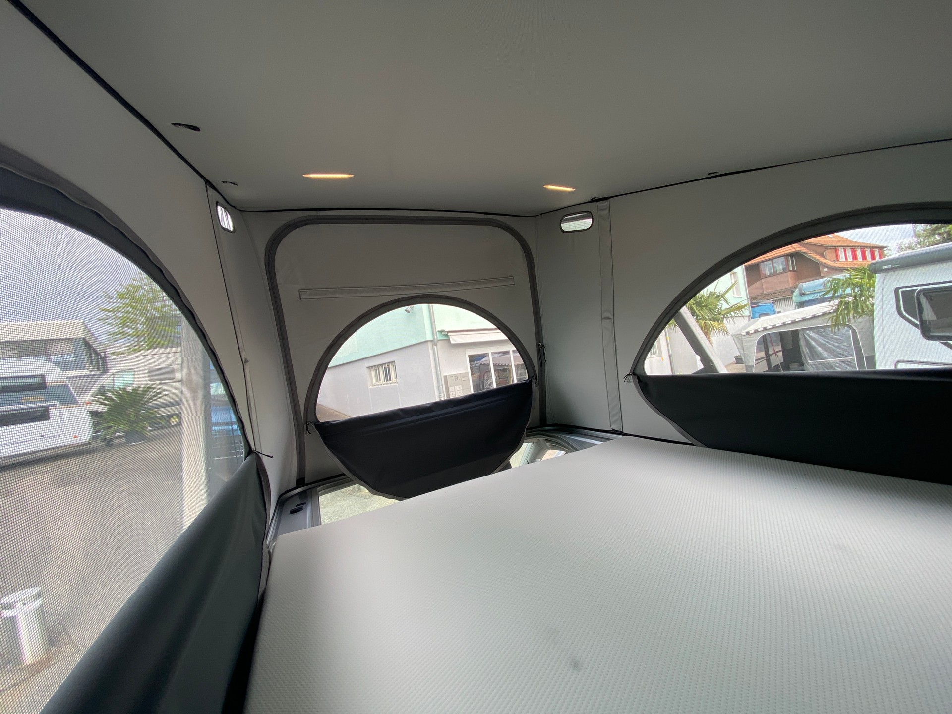 VW T6.1 California 2.0 TDI Ocean Last Edition DSG-image-3