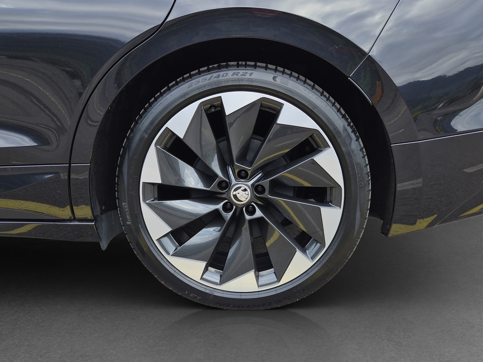SKODA Enyaq iV 80x SportLine-image-11