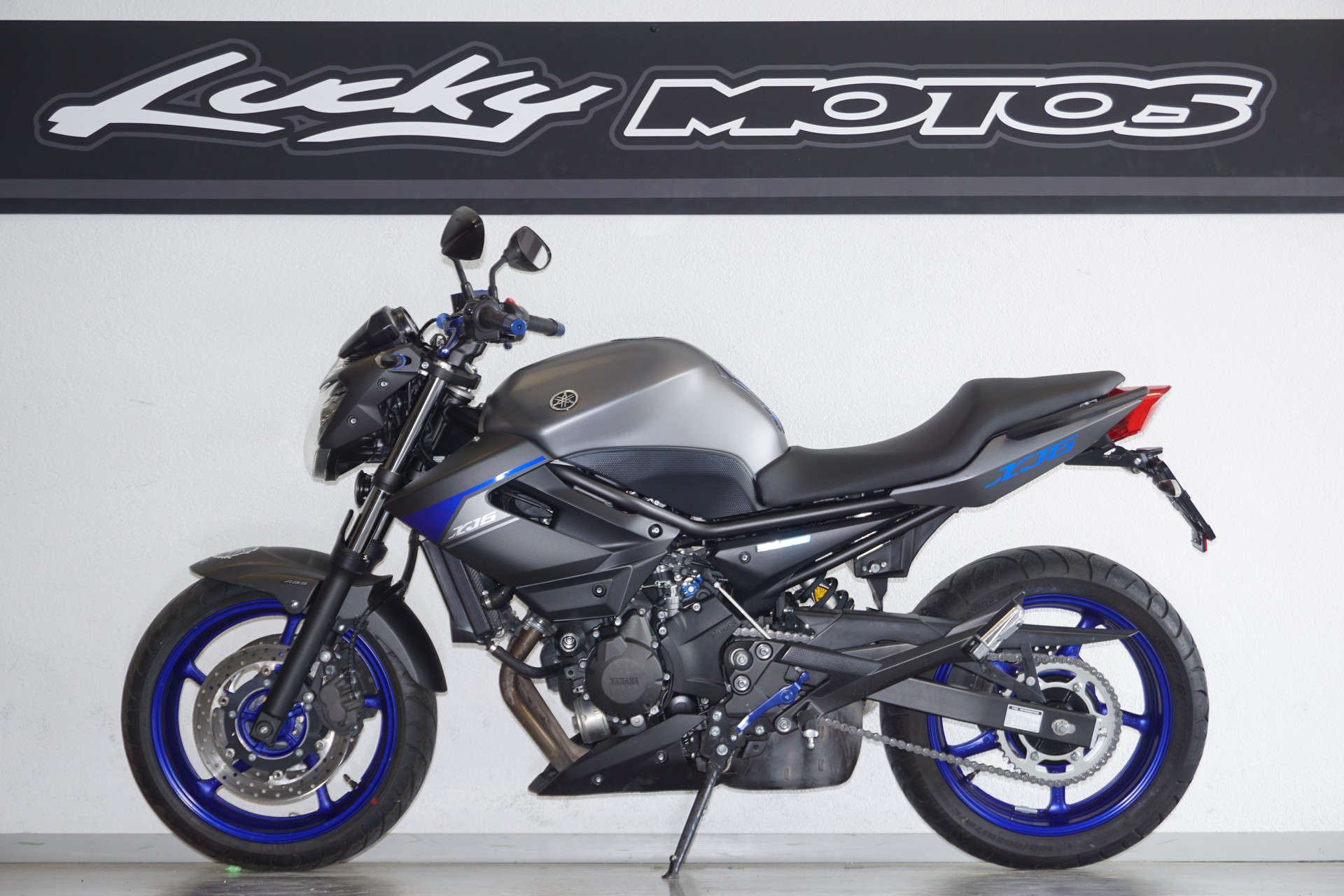 YAMAHA XJ 6 N ABS
