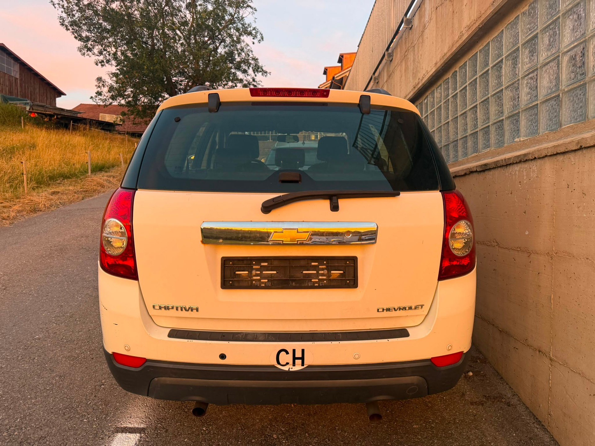CHEVROLET Captiva 2.4 MPV 2WD-image-1