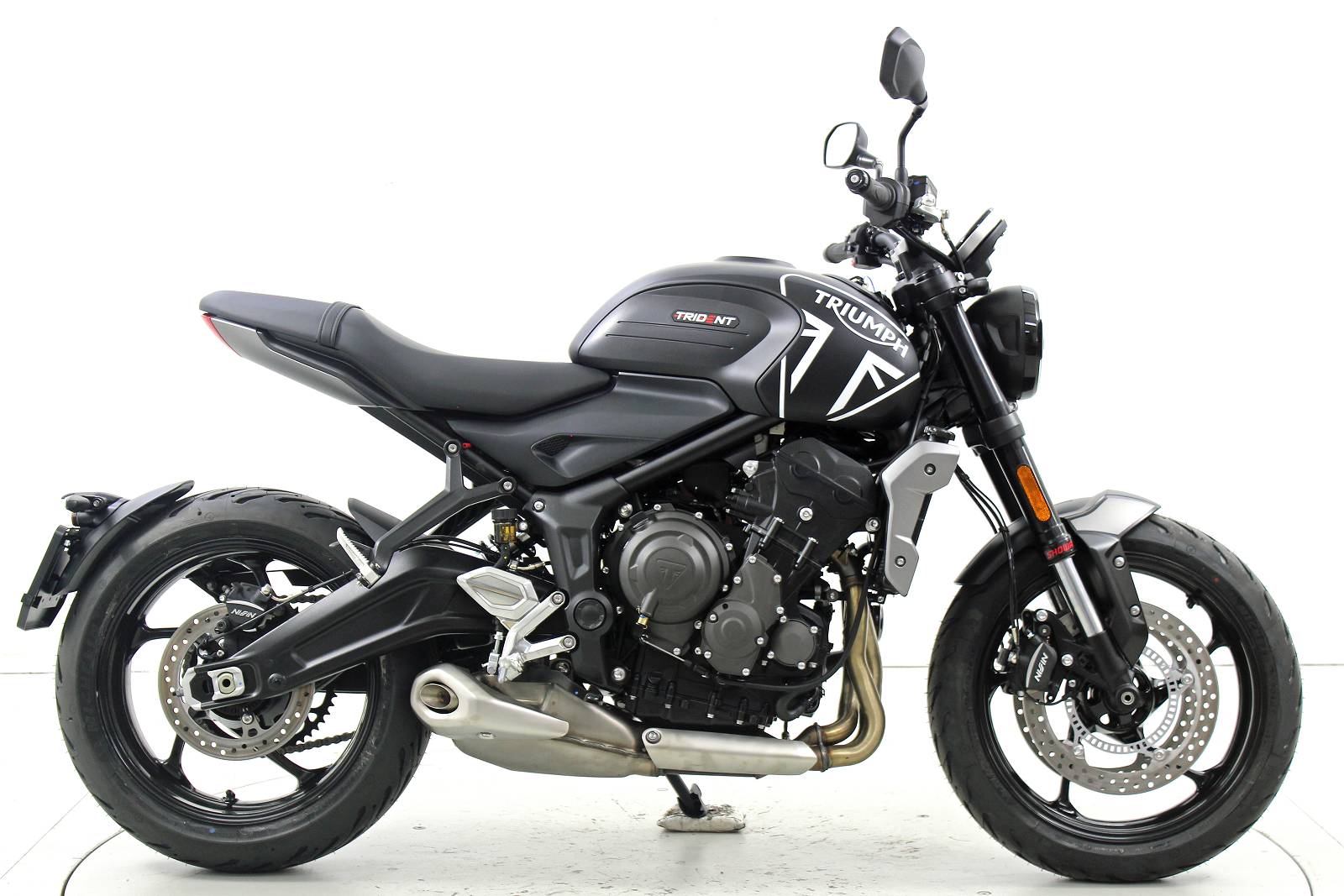 TRIUMPH Trident 660 ABS-showroom-element-3
