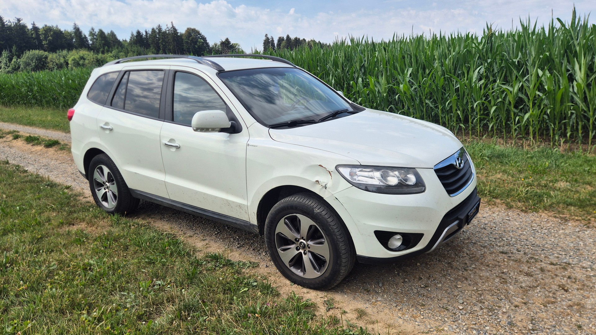 HYUNDAI Santa Fe 2.2 CRDI Premium 4WD Automatic-image-1